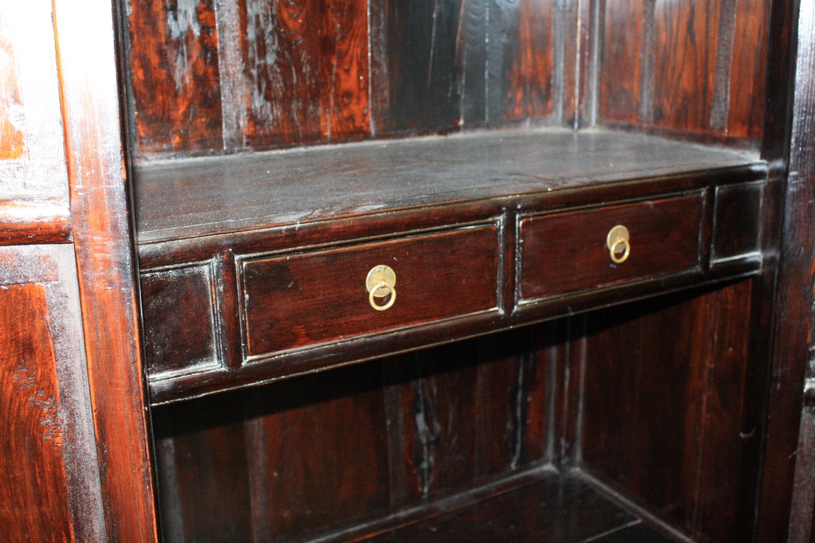 A CHINESE GILDED HARDWOOD WARDROBE - Image 5 of 8