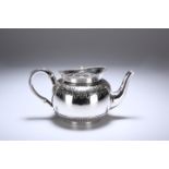 A VICTORIAN SILVER TEAPOT, MAKER BH, LONDON 1877