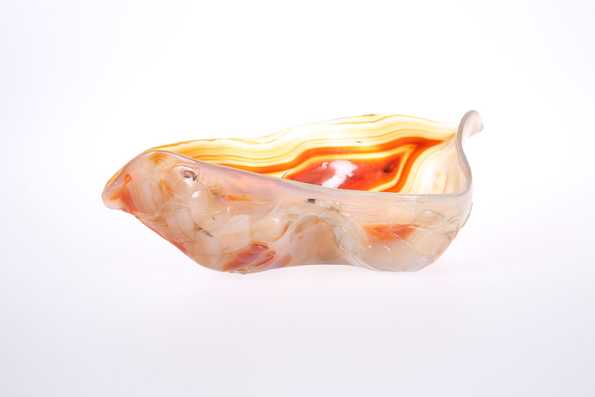 A CHINESE CARVED AGATE BOWL