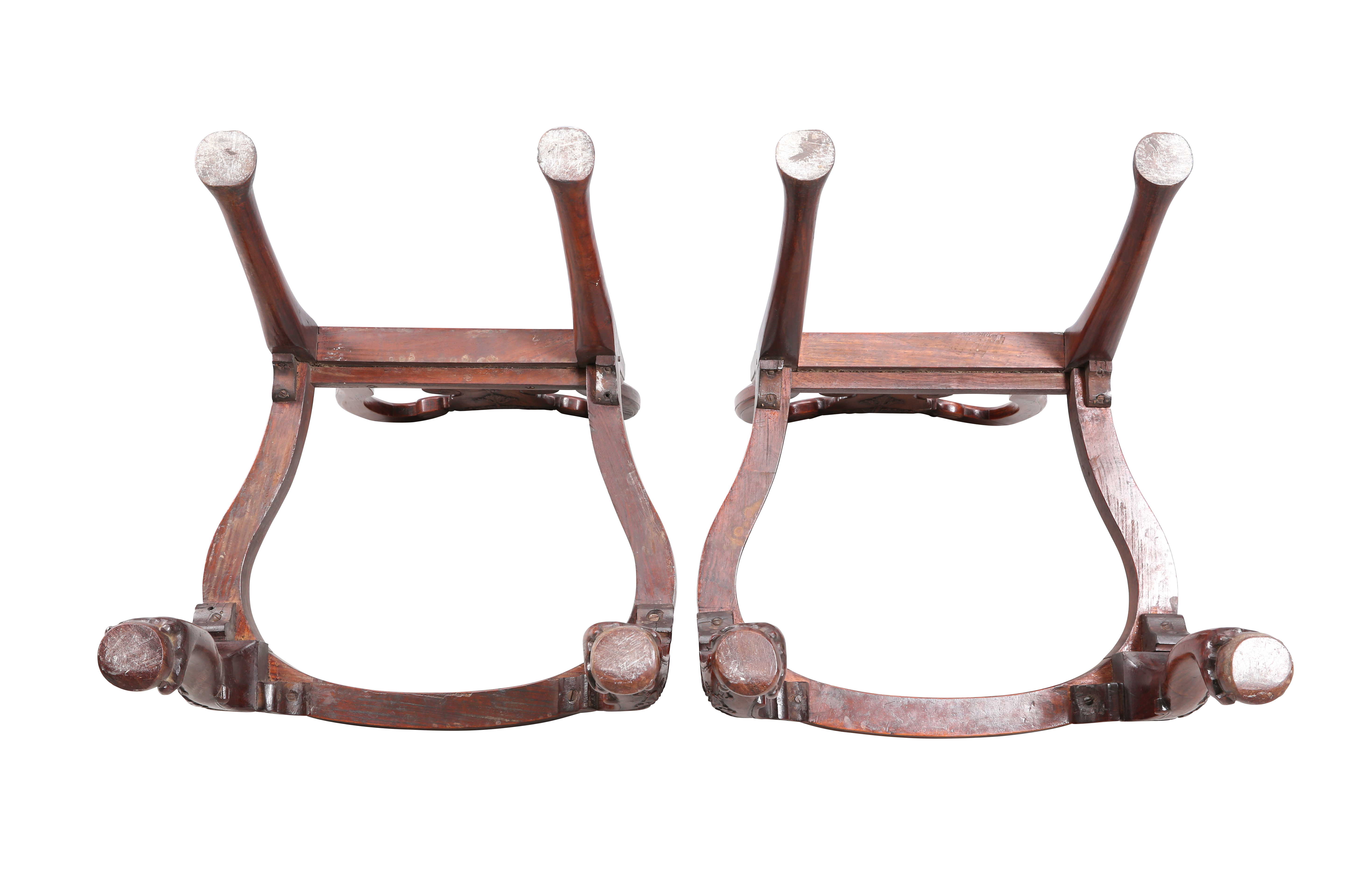 A PAIR OF CHINESE EXPORT PADOUK CHAIRS - Image 10 of 24