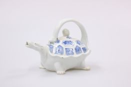 A GOOD JAPANESE MEIJI PERIOD HIRADO PORCELAIN TEAPOT AND COVER