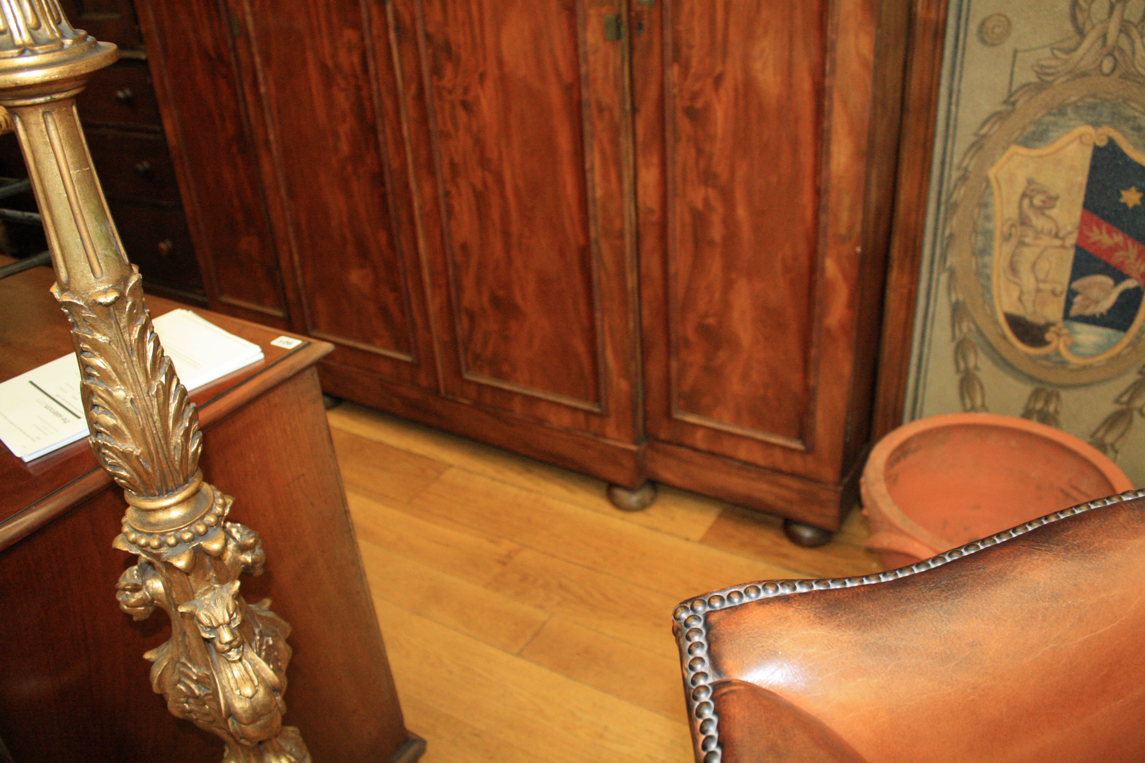 A VICTORIAN MAHOGANY FOUR-DOOR BREAKFRONT WARDROBE - Image 7 of 7