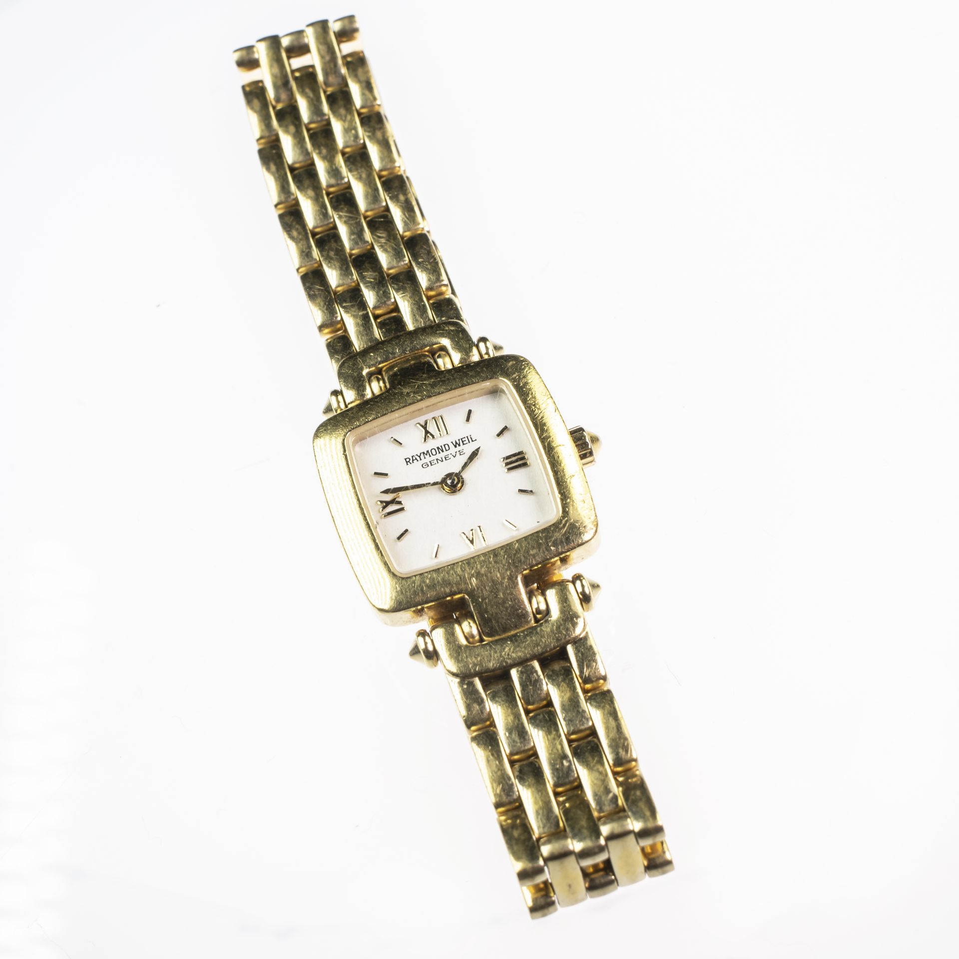 A RAYMOND WEIL GOLD-PLATED BRACELET WATCH, nos. 5869/A903398. Length 19cm