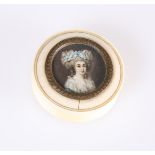 A GEORGE III IVORY PATCH BOX INSET WITH A PORTRAIT MINIATURE