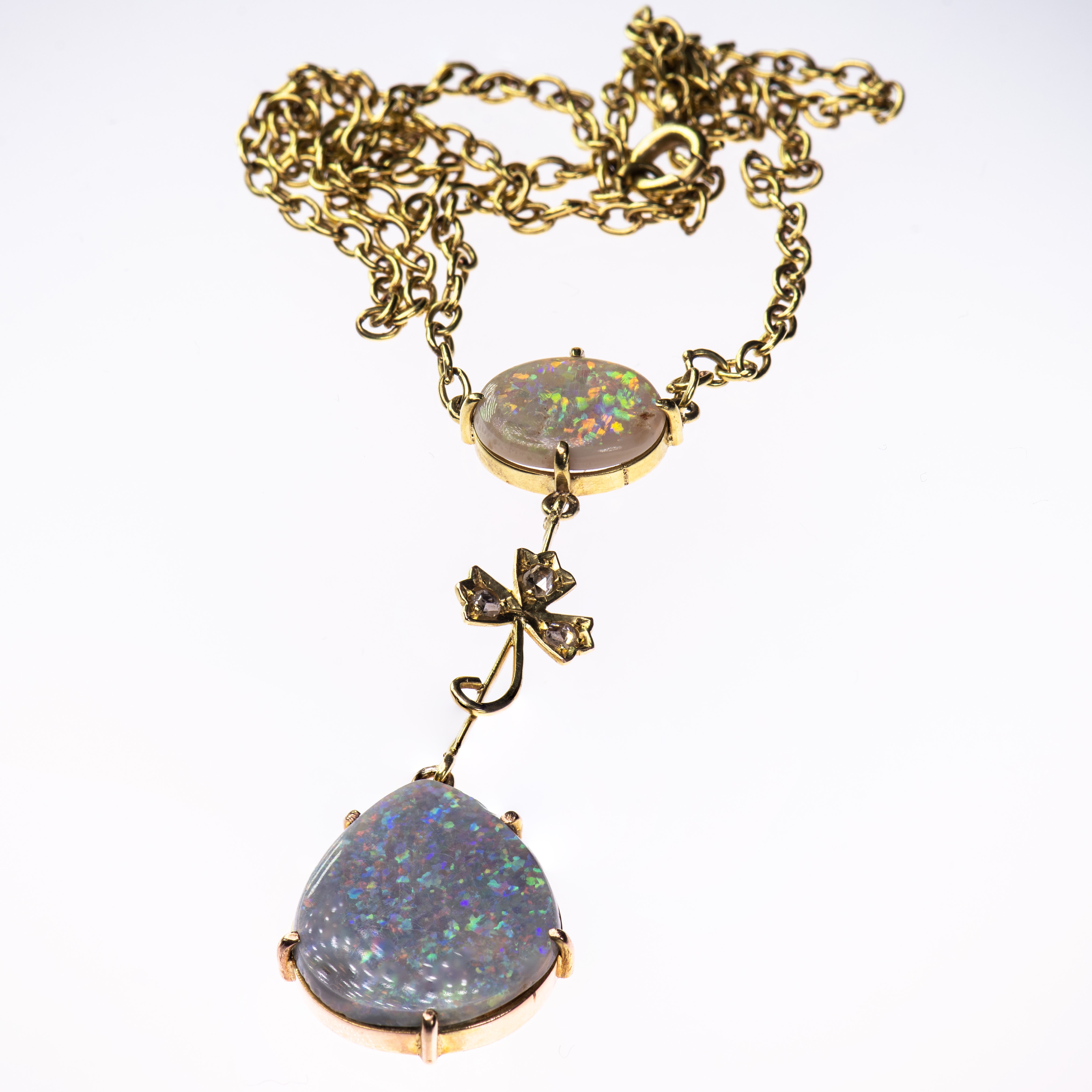 AN EDWARDIAN OPAL AND DIAMOND PENDANT