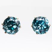 A PAIR OF BLUE ZIRCON EARRINGS