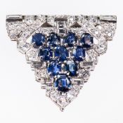 AN ART DECO SAPPHIRE AND DIAMOND LAPEL CLIP