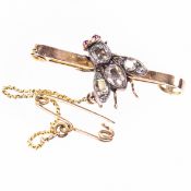 A VICTORIAN 9CT YELLOW GOLD DIAMOND SET INSECT BROOCH