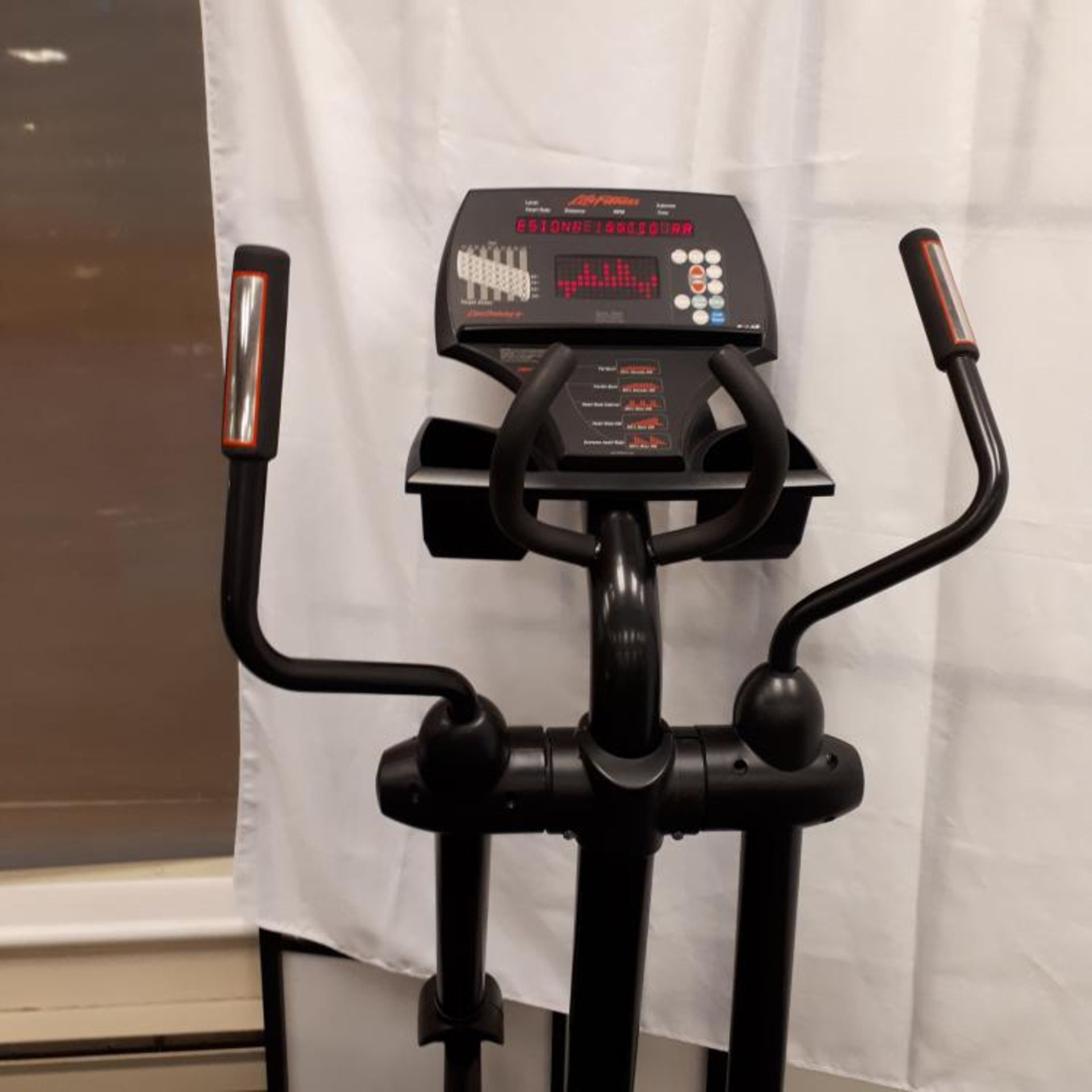 ELLIPSTIQUE LIFE FITNESS X9 POLAR ZONETRAINING + - Image 2 of 5