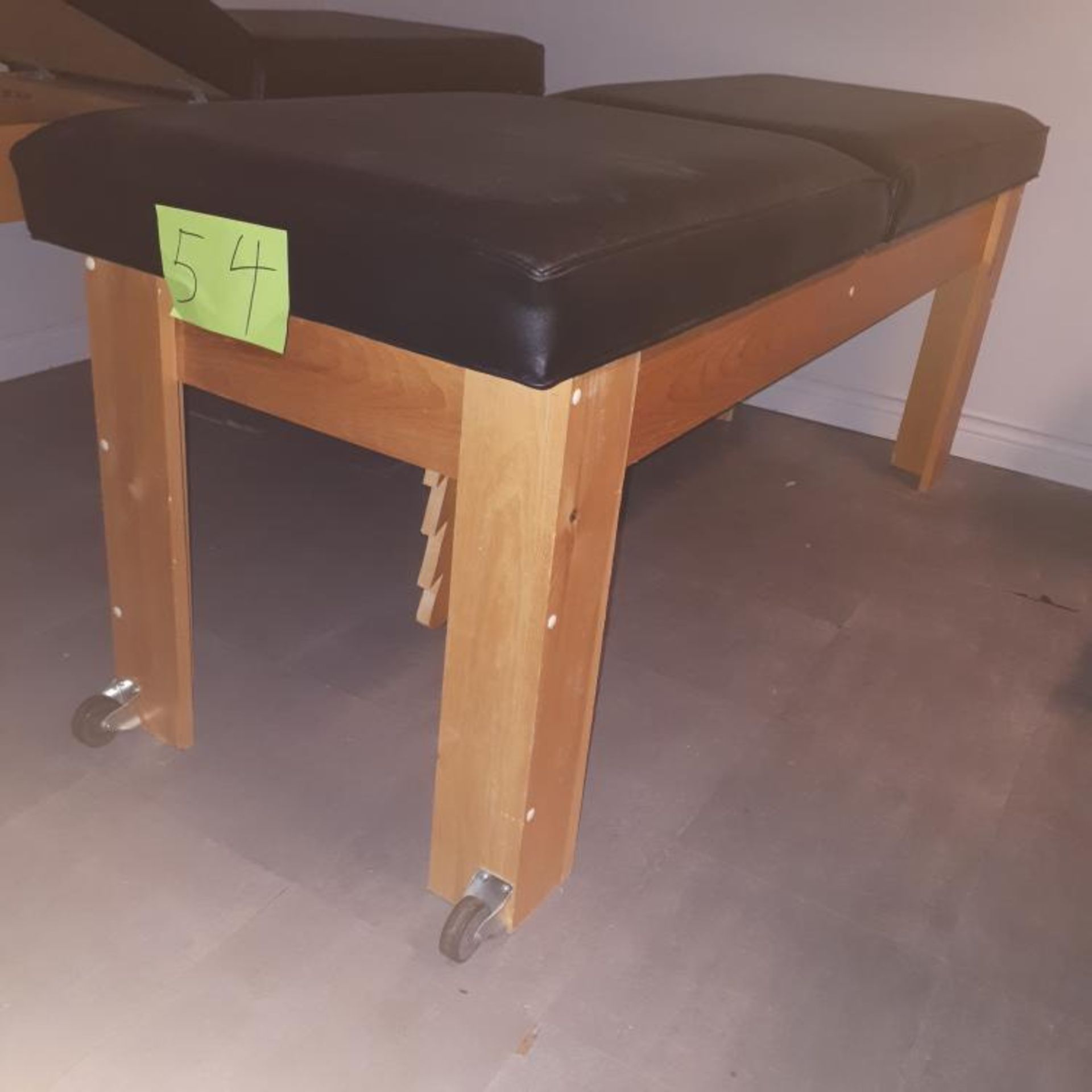 TABLE DE MASSAGE EN BOIS AJUSTABLE