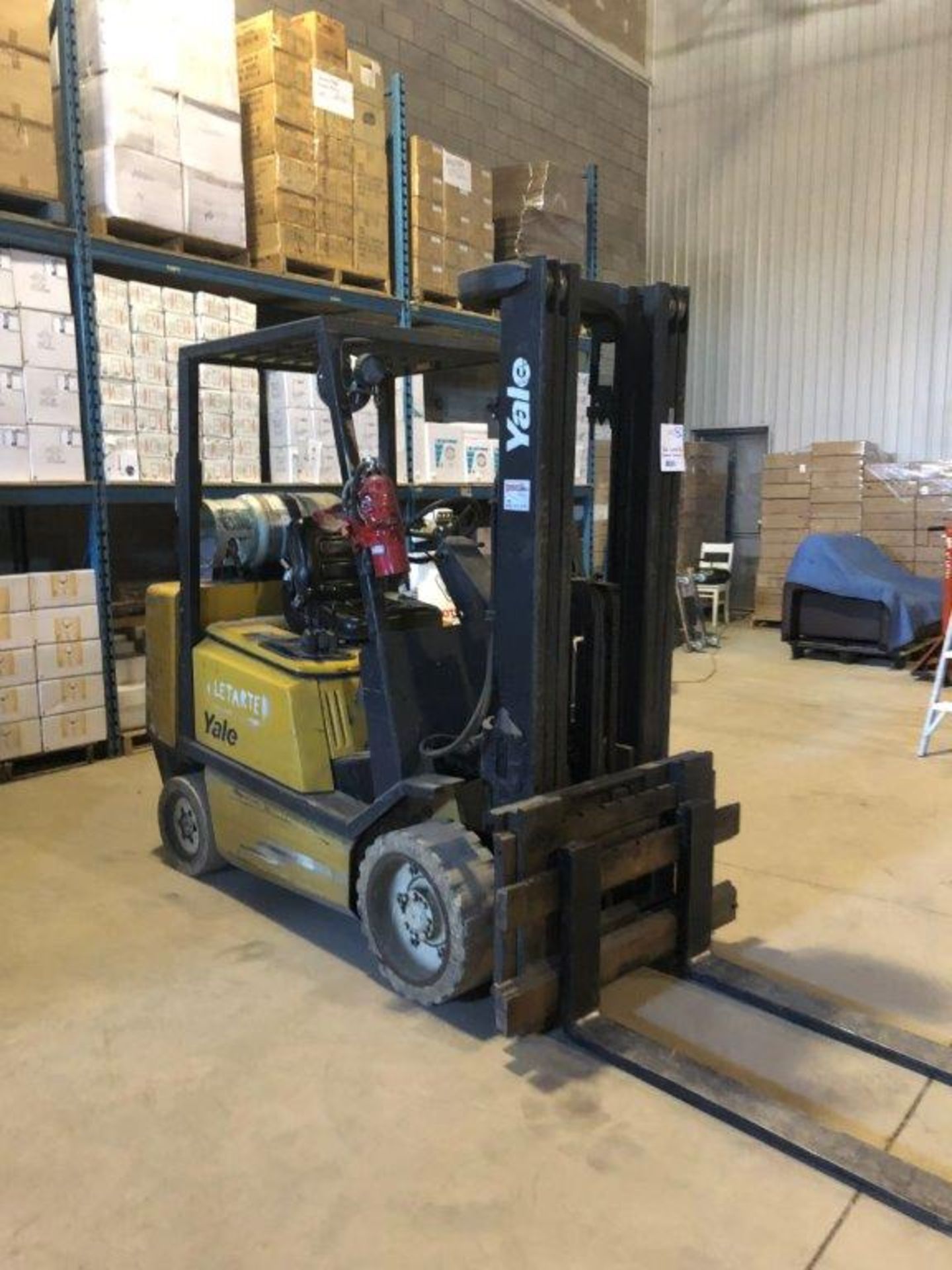 Yale,6000 lbs,propane forklift - Image 2 of 2