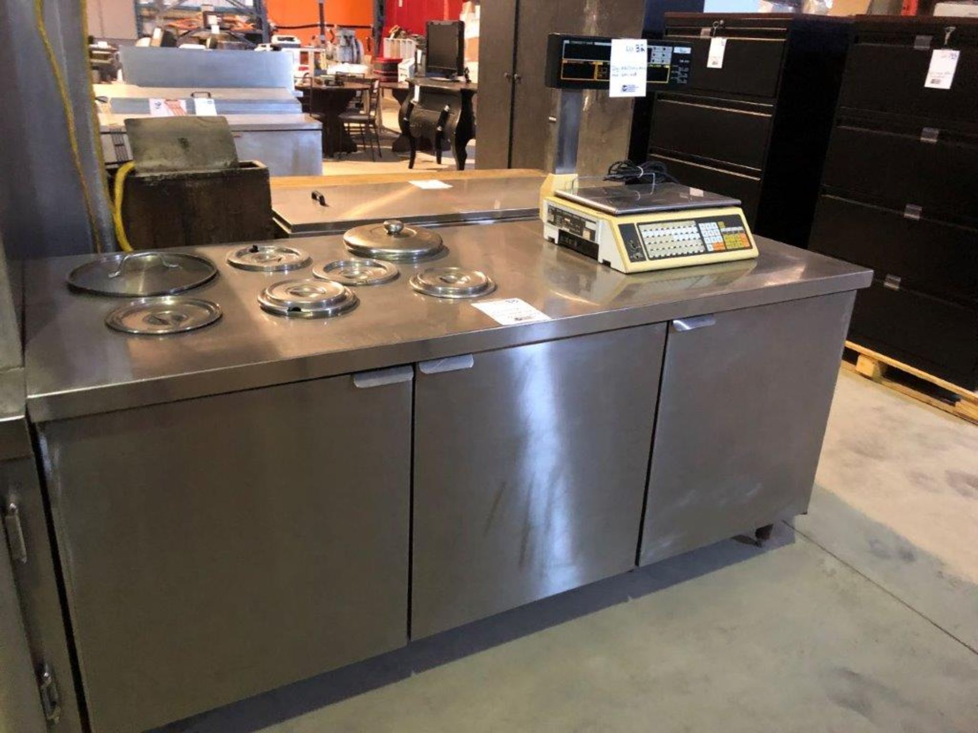 Stainless steel cold service table,3 doors,6 serving,72"x30",no compressor