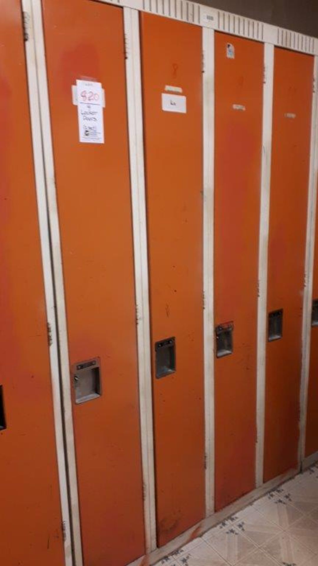 Locker doors (1 sect)