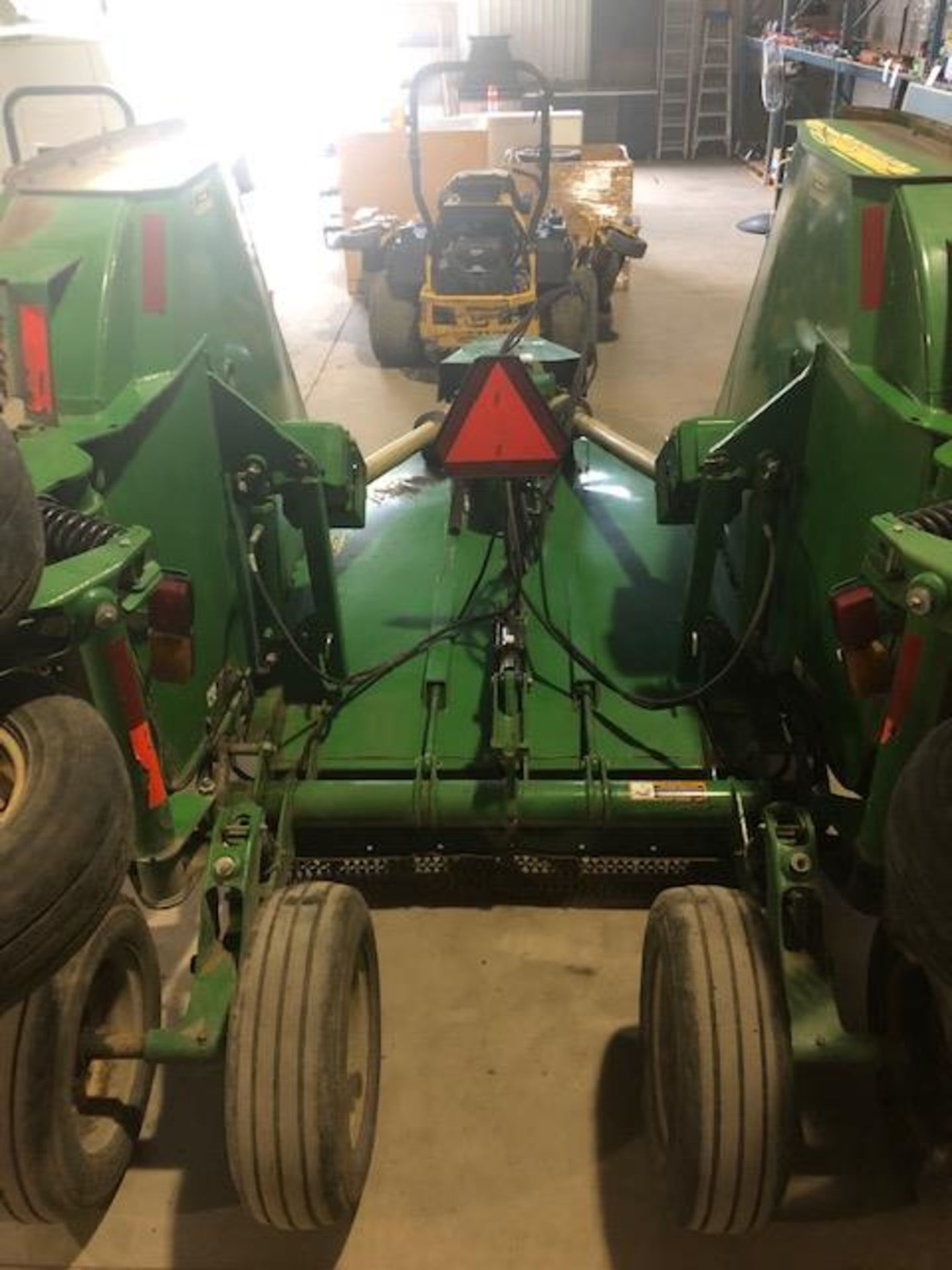 (2017) CX15 John Deere Flex-Wing Rotary cutter Pull type self-leveling hitch clevis. - Image 2 of 7