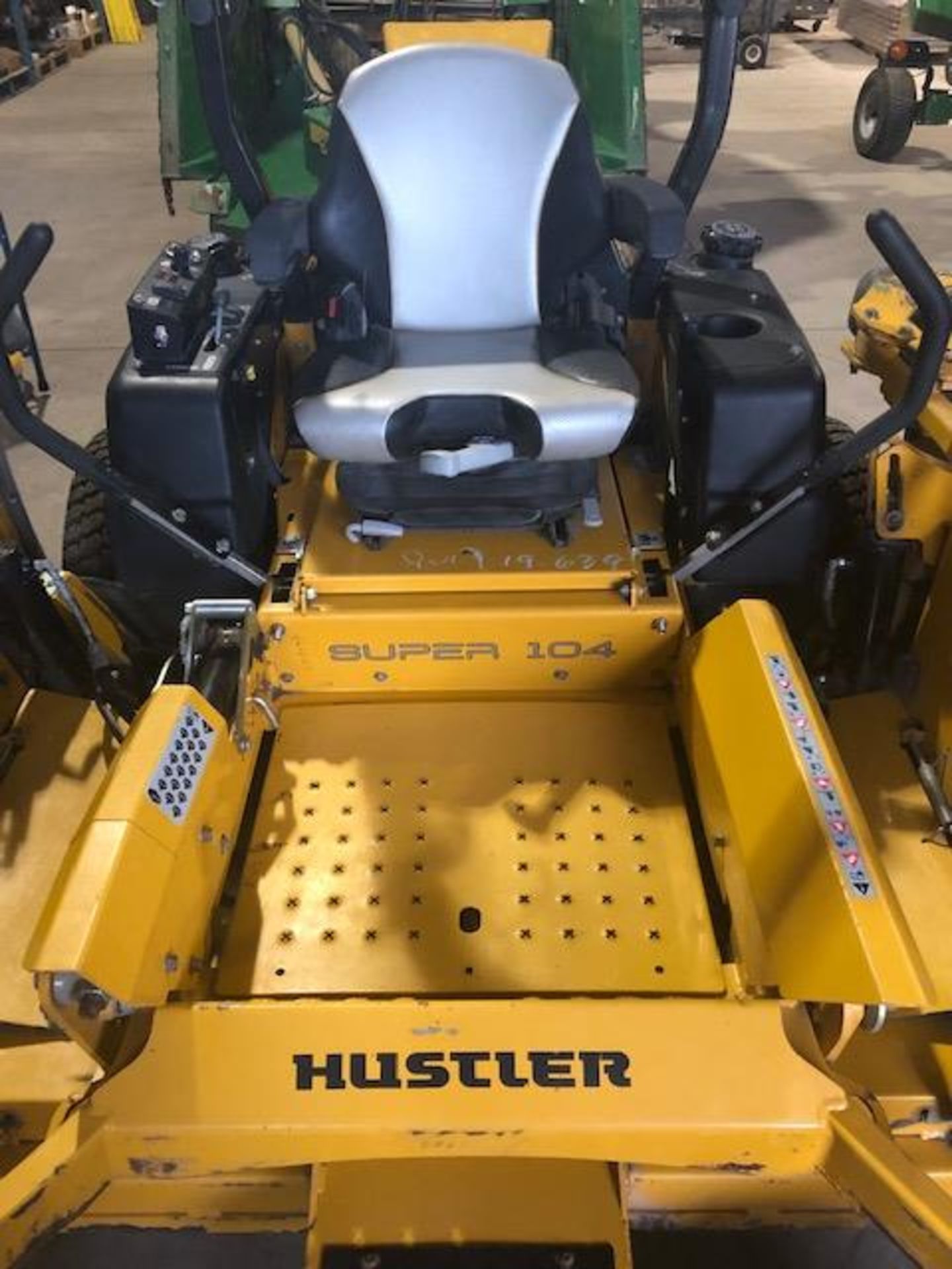 (2017) Hustler Super 104 Heavy duty wide-area mower w/acc. - Image 5 of 8