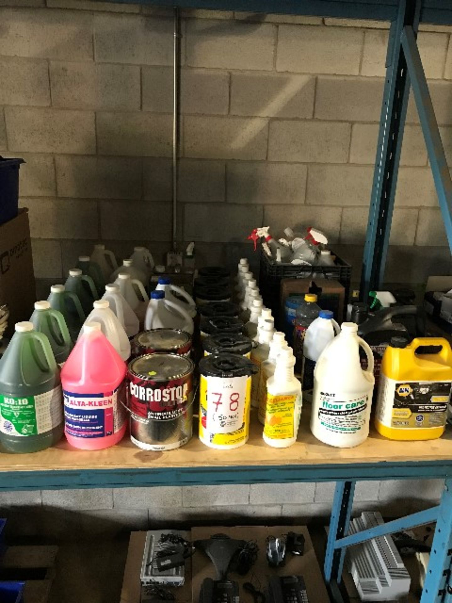 (Lot) Assorted cleaning products, 50pcs