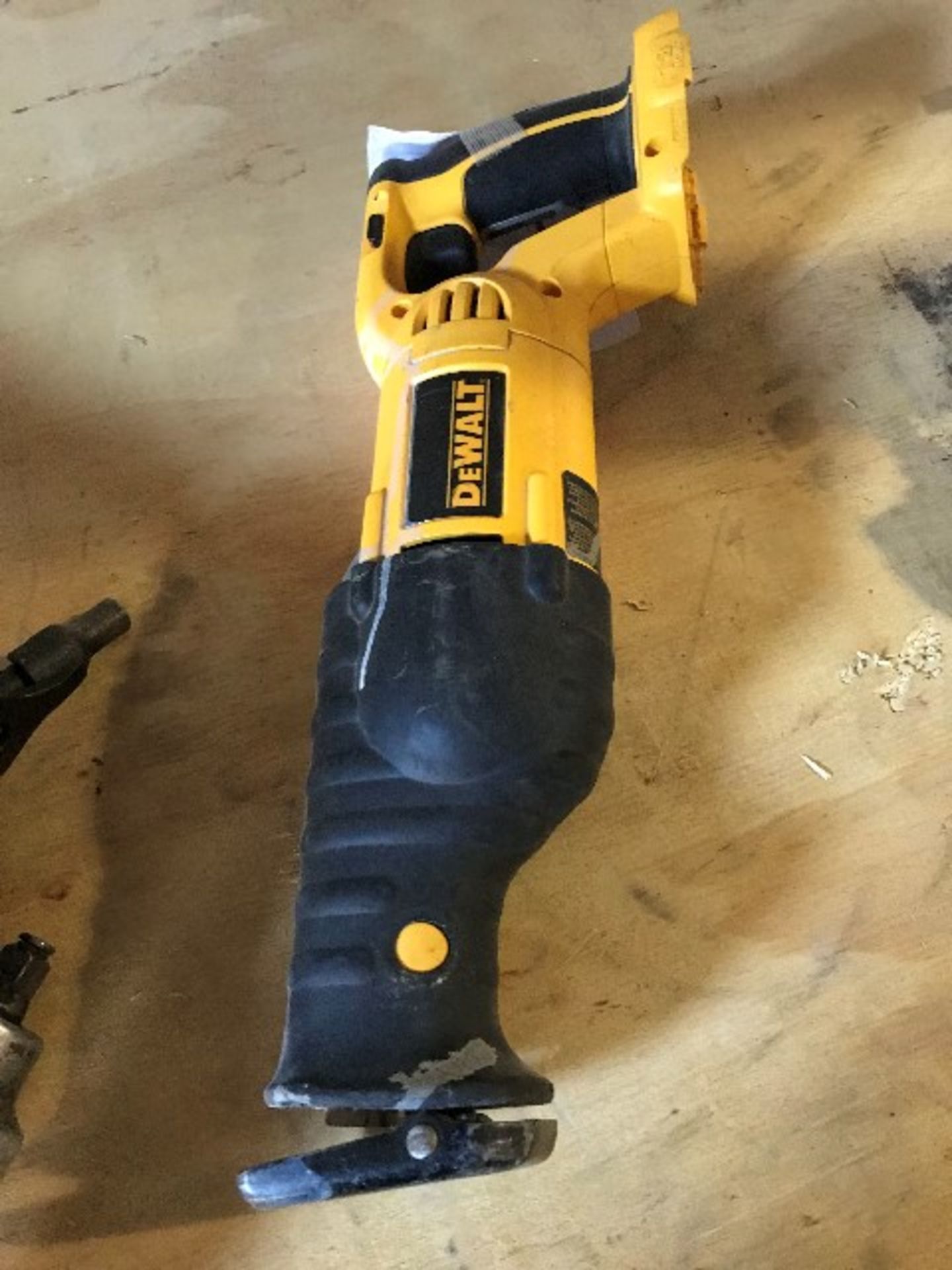 Dewalt DC385 reciprocating saw