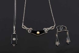 KonvolutCollier, Anhänger mit Kette, Paar Ohrringe. Art Déco. 835er Silber, schwarzer Onyx,