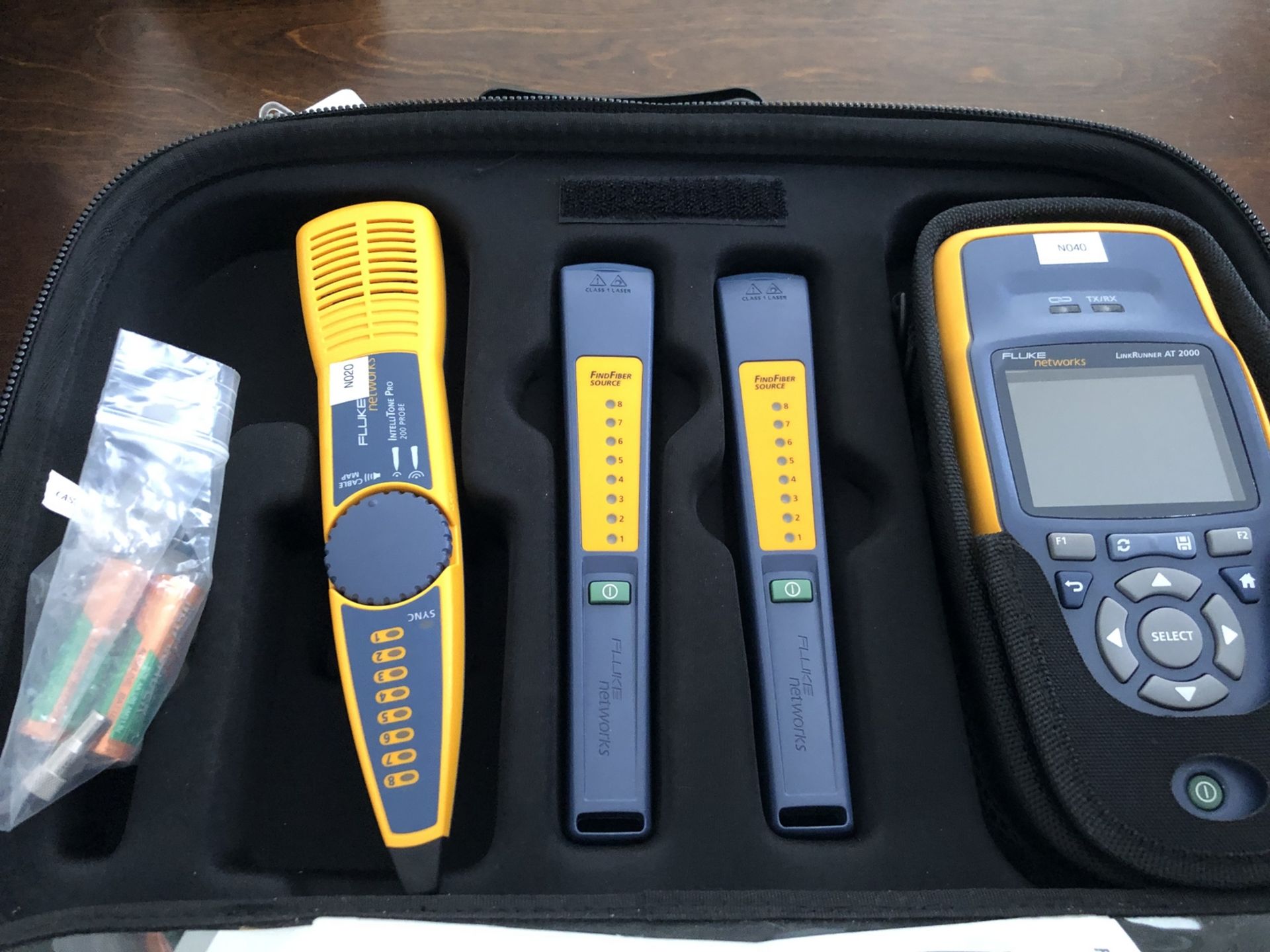 Fluke IntelliTone Pro Probe, LinkRunner @ 2000, FindFiber Source, SimpliFiber Pro, VisiFault - Image 2 of 9