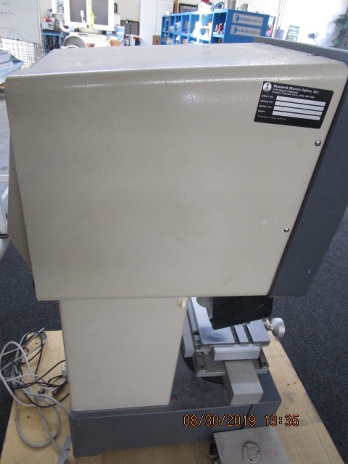 24 - NIKON V-12 BENCHTOP OPTICAL COMPARATOR PROFILE PROJECTOR - Image 10 of 13