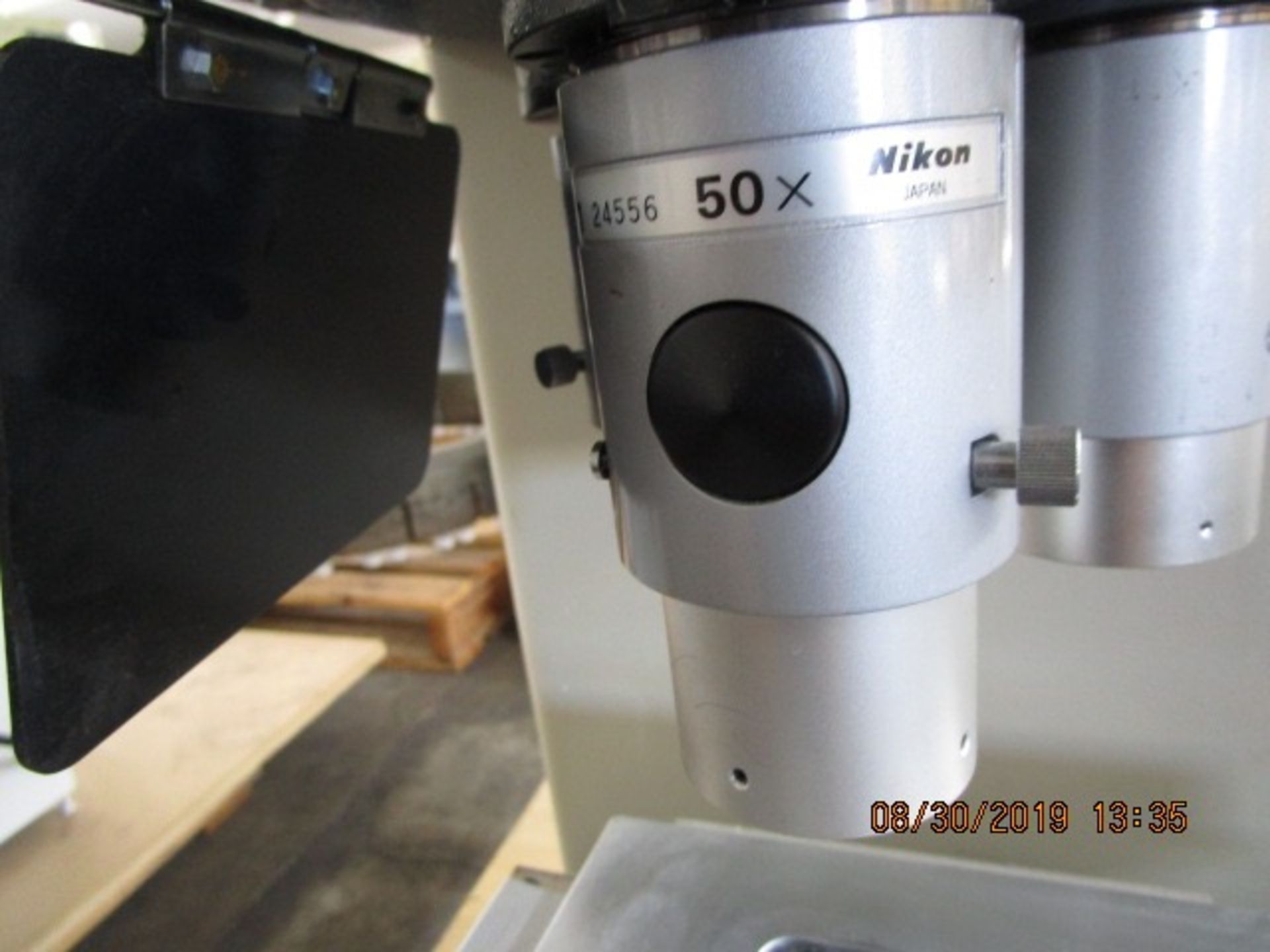 24 - NIKON V-12 BENCHTOP OPTICAL COMPARATOR PROFILE PROJECTOR - Image 8 of 13