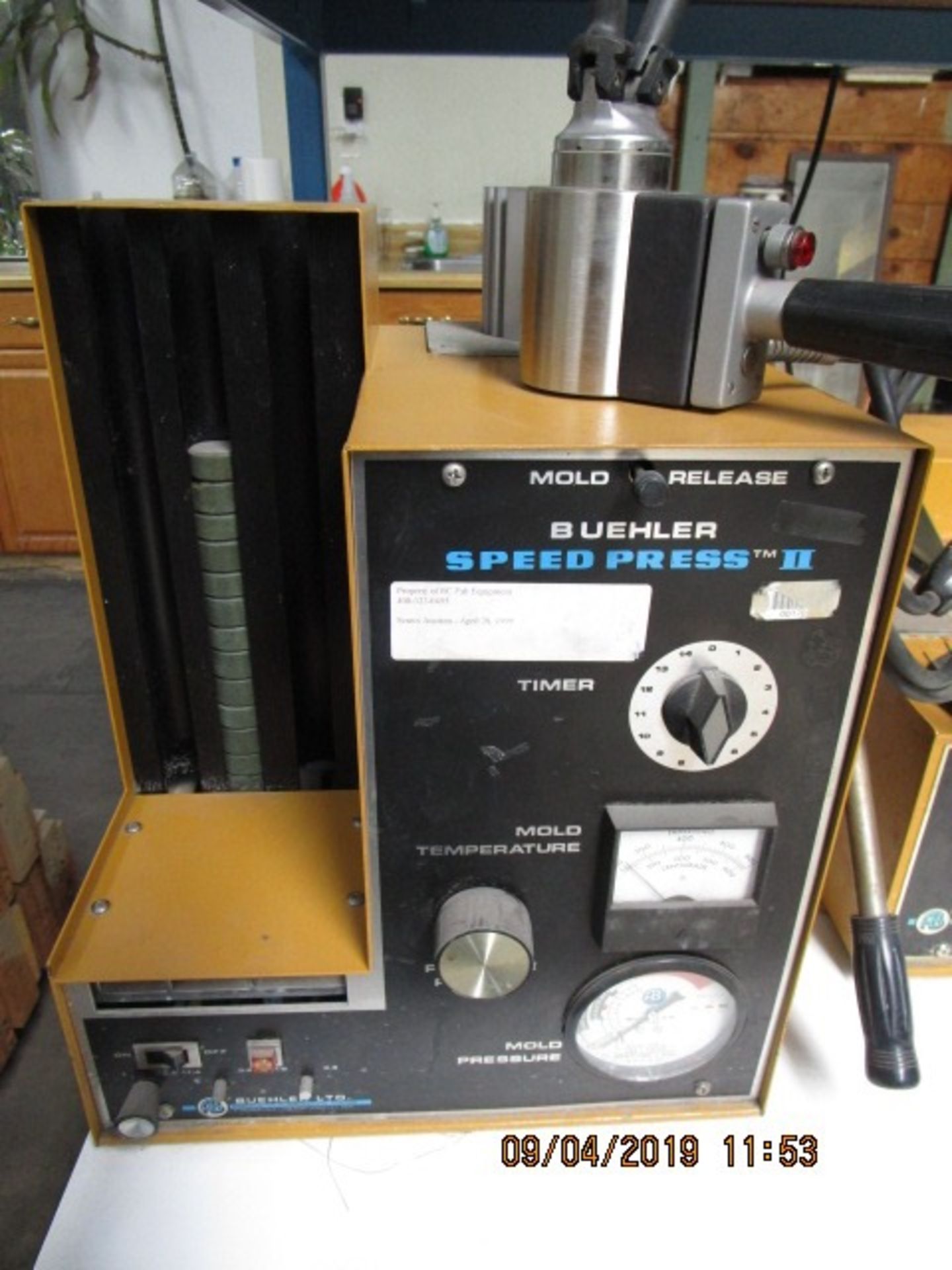 42 - BUEHLER 20-1350-115 SPEED PRESS II, 115V, 50HZ, 6A, SN 336-SPT-238 - SAN CARLOS - Image 2 of 8