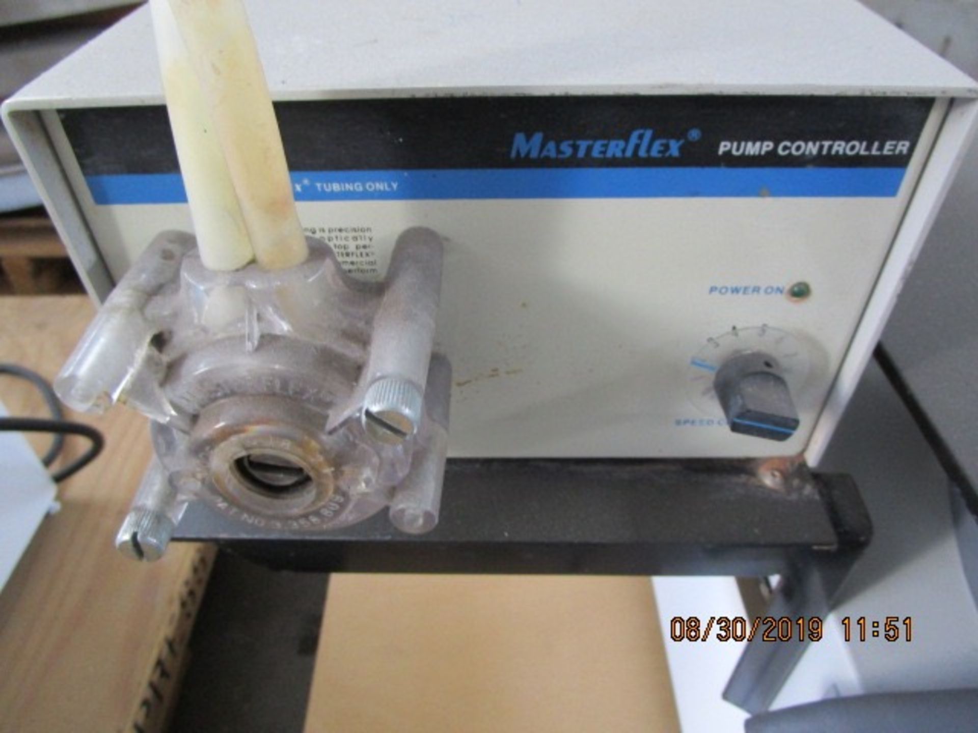 19 - 20" LAPMASTER VARIABLE SPEED LAPPER W/NEW LAP PLATE & 3 RINGS - W/PUMP - Image 7 of 12