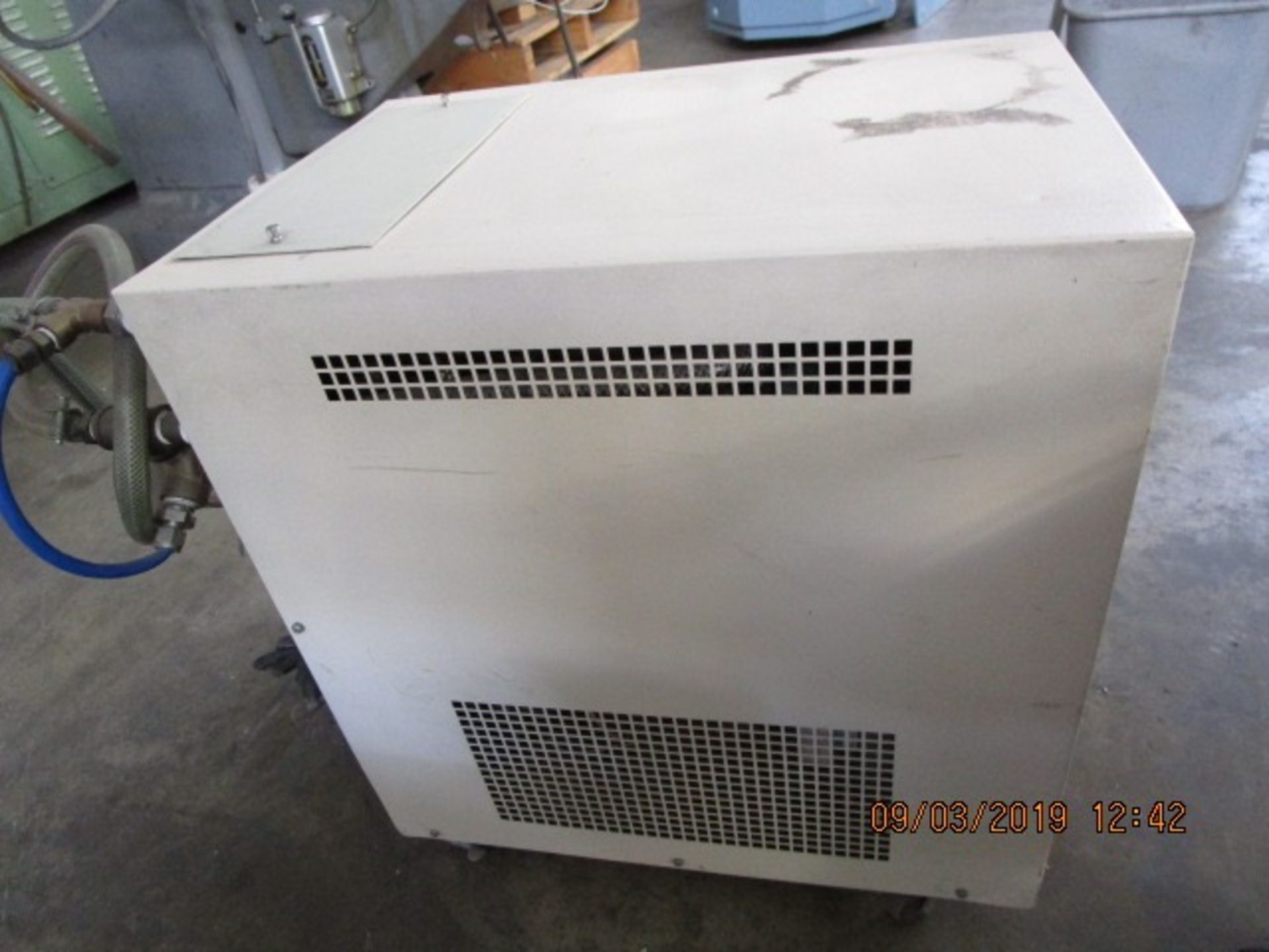 33 - NESLAB COOLFLOW CFT-33 RECIRCULATOR CHILLER, 115V, DIMS 24X36X36" - Image 3 of 7