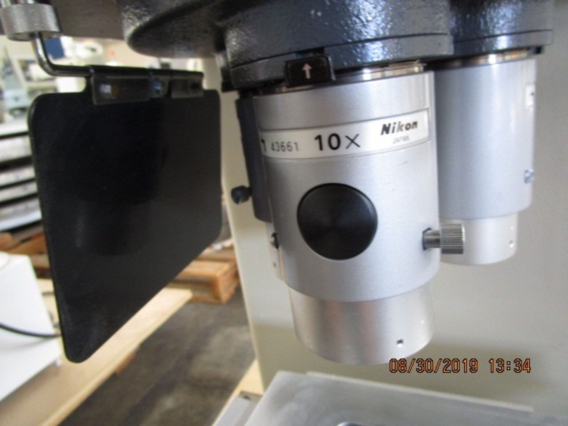 24 - NIKON V-12 BENCHTOP OPTICAL COMPARATOR PROFILE PROJECTOR - Image 6 of 13