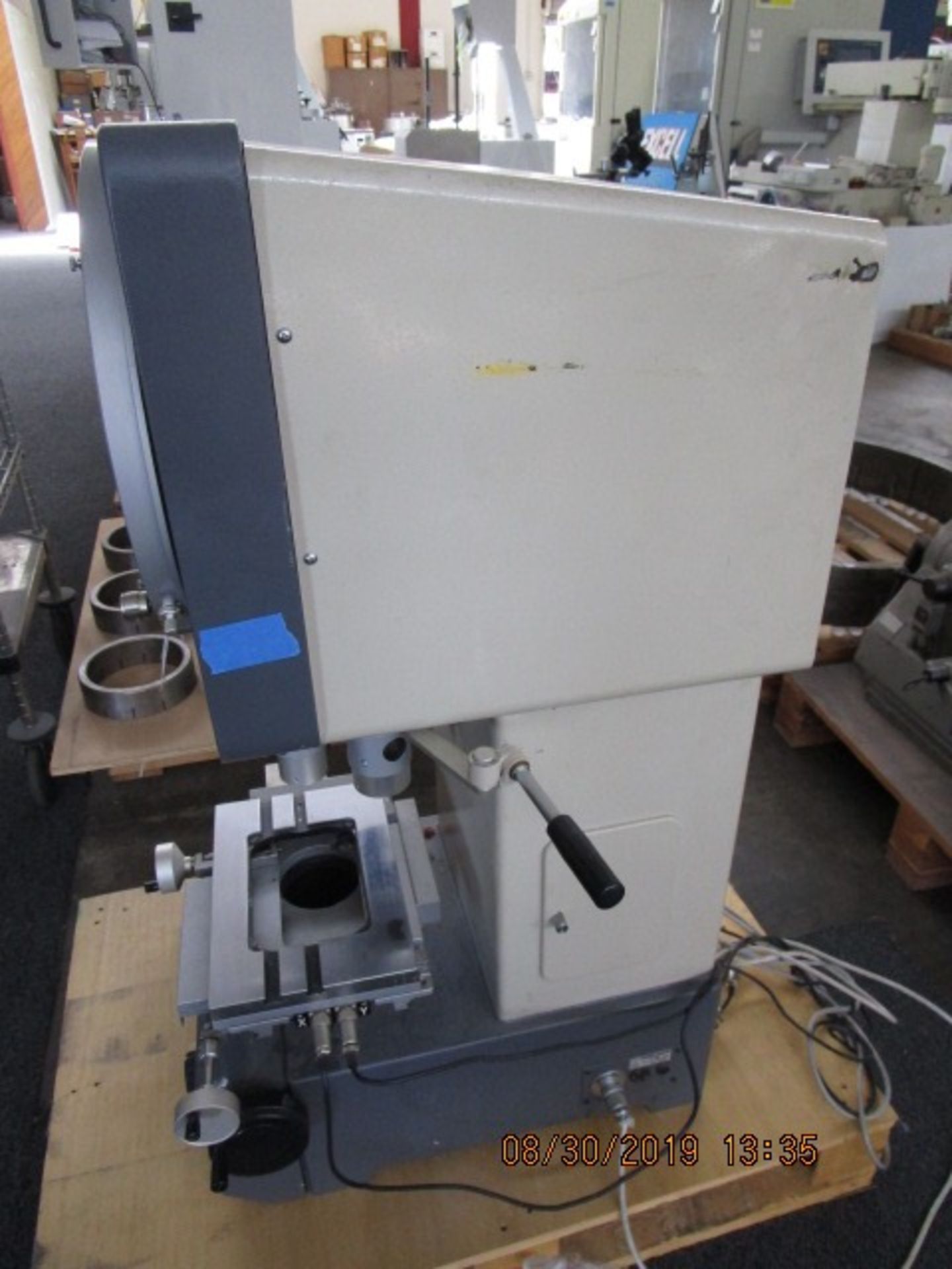 24 - NIKON V-12 BENCHTOP OPTICAL COMPARATOR PROFILE PROJECTOR - Image 9 of 13