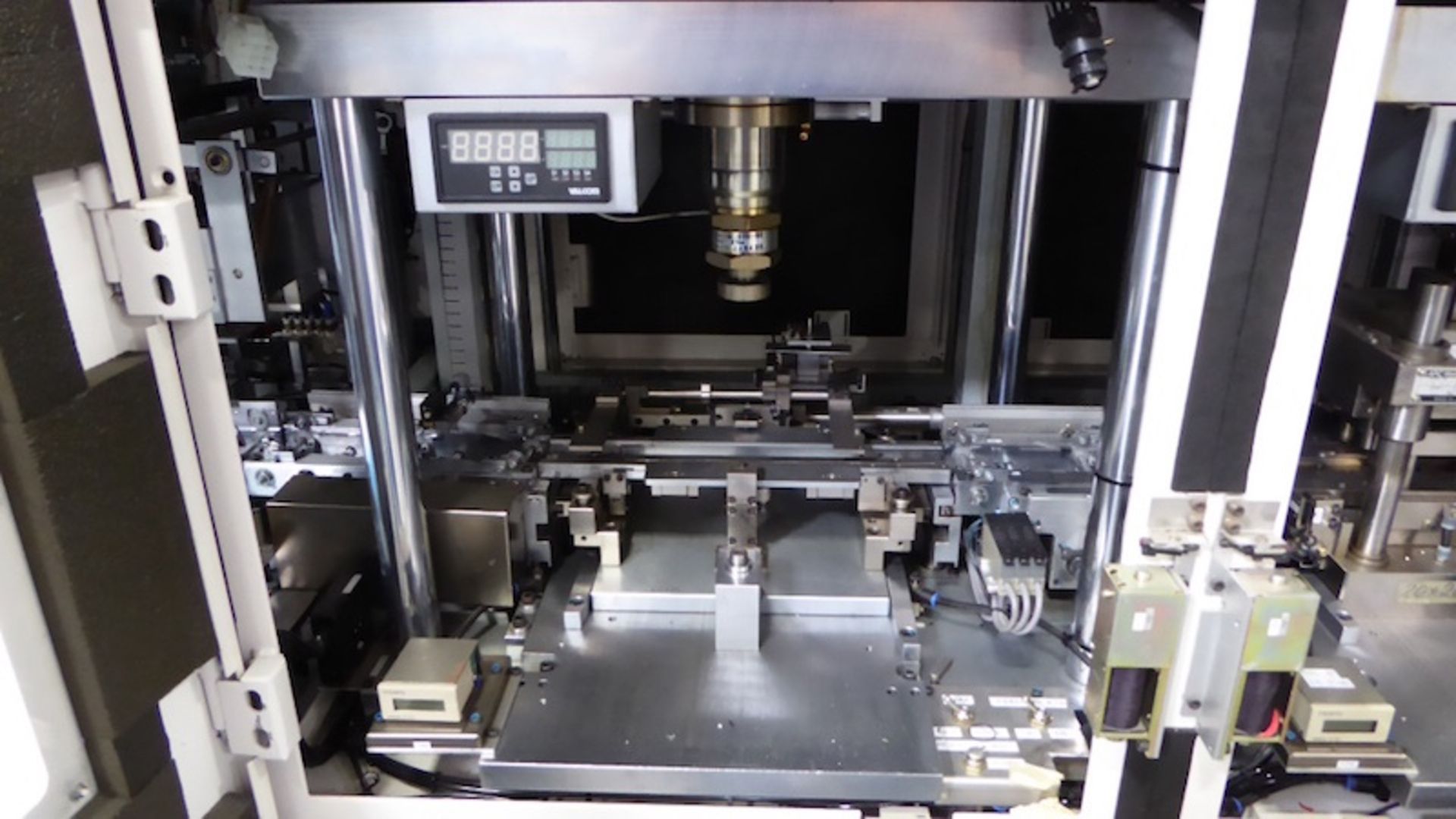 Yamada CU-762 Trim and Form Die Punch System - Gilroy - Image 2 of 11