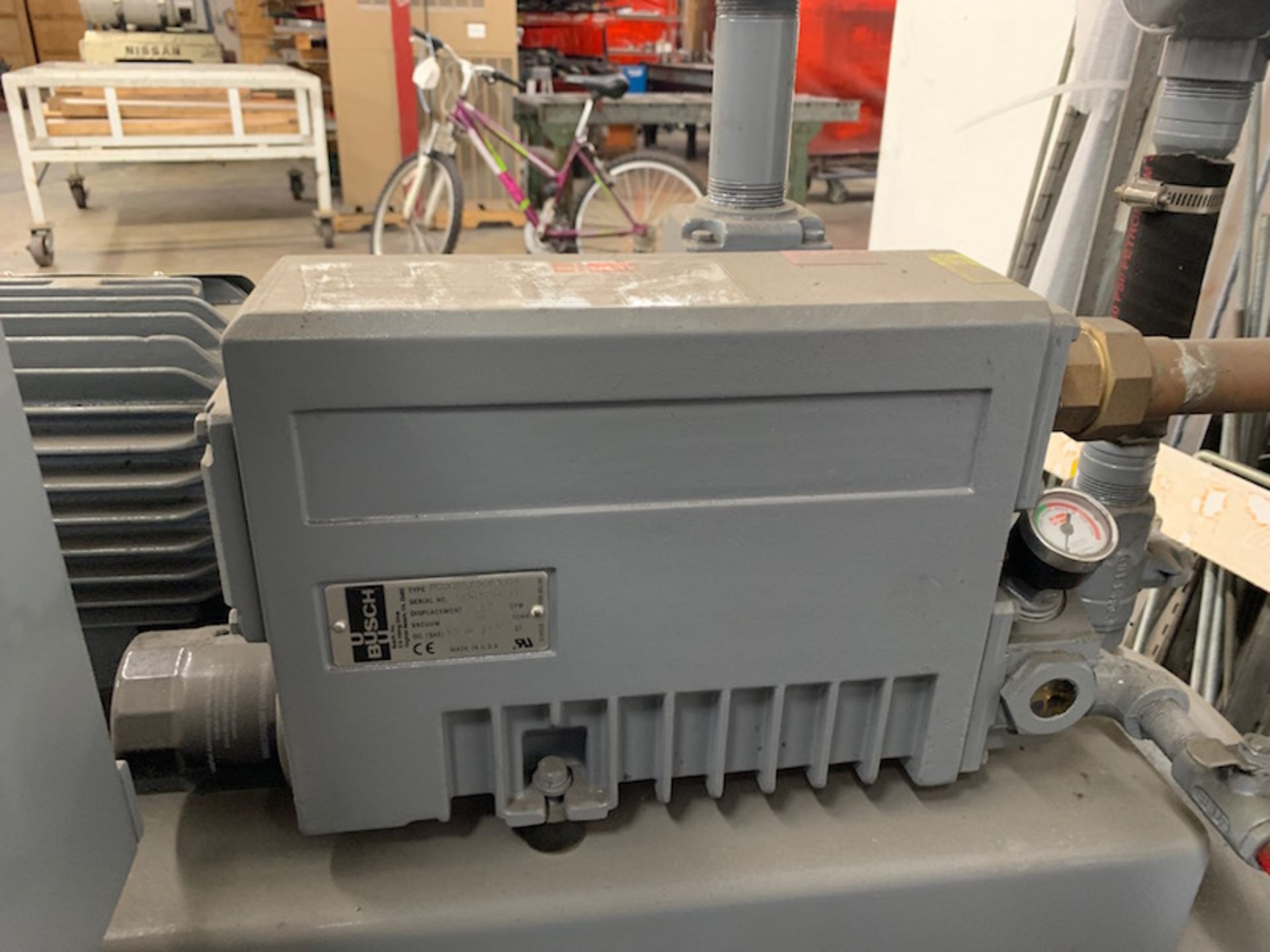 BUSCH 1.5HP Vacuum Pump with Tank - Image 9 of 10