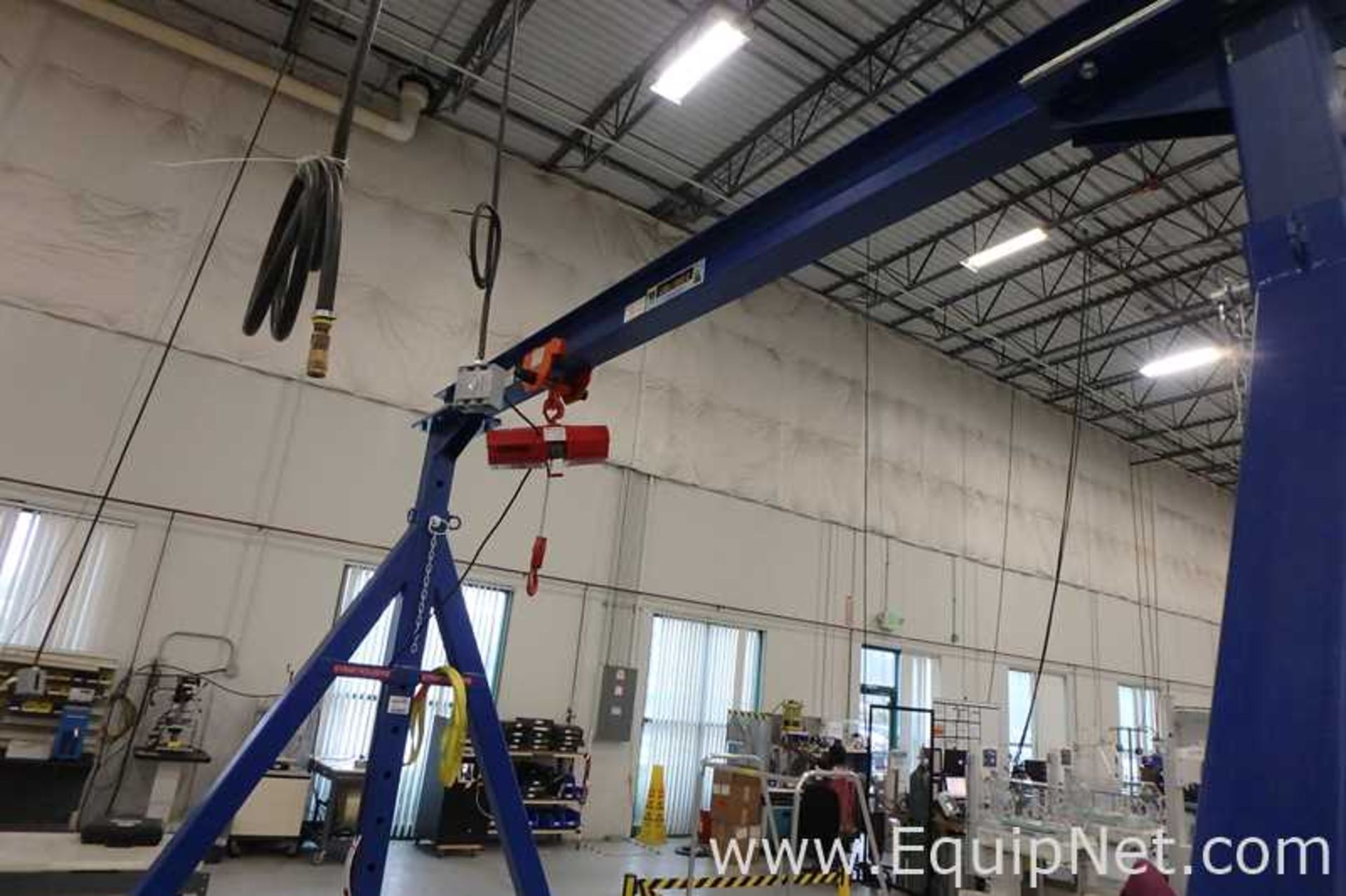 Global Industrial Gantry Crane with 2 Ton A-Frame - Image 4 of 8