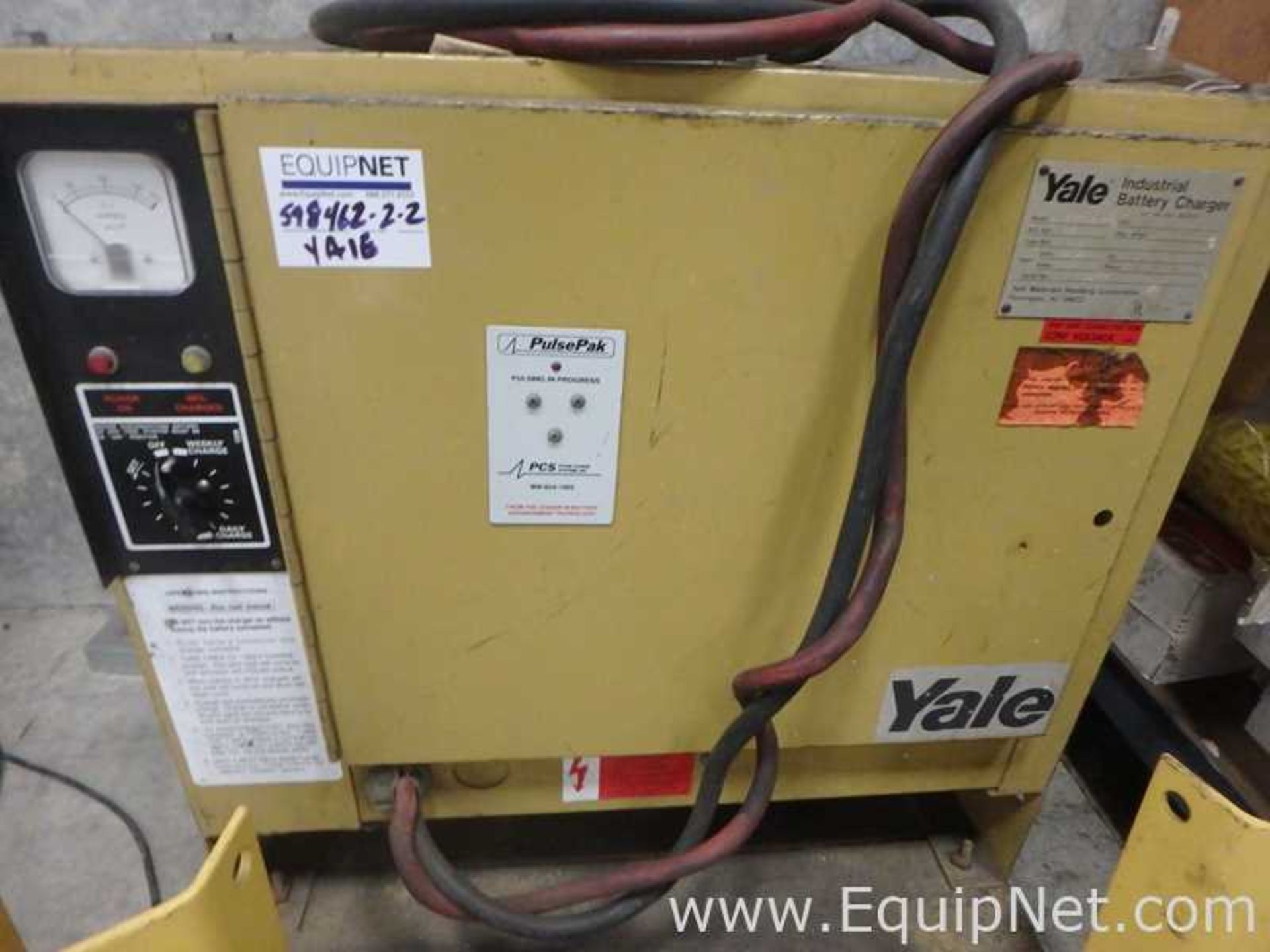 Yale NE030MAN24ST088 Battery Operated Stand-Up Forklift - Image 10 of 11