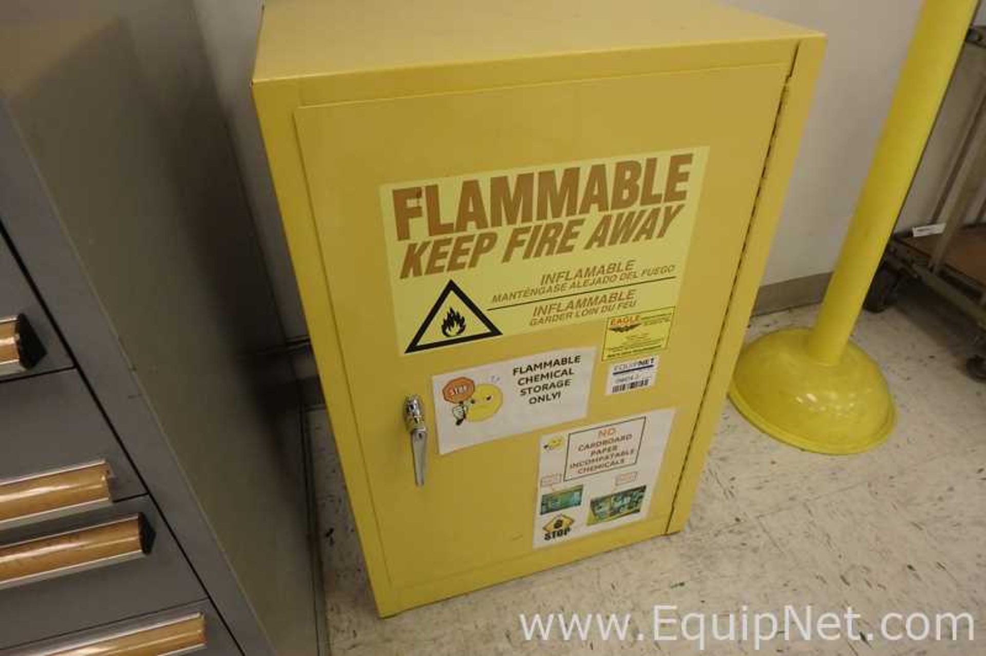 Eagle 1925 Flammable Storage Cabinet - Image 2 of 4