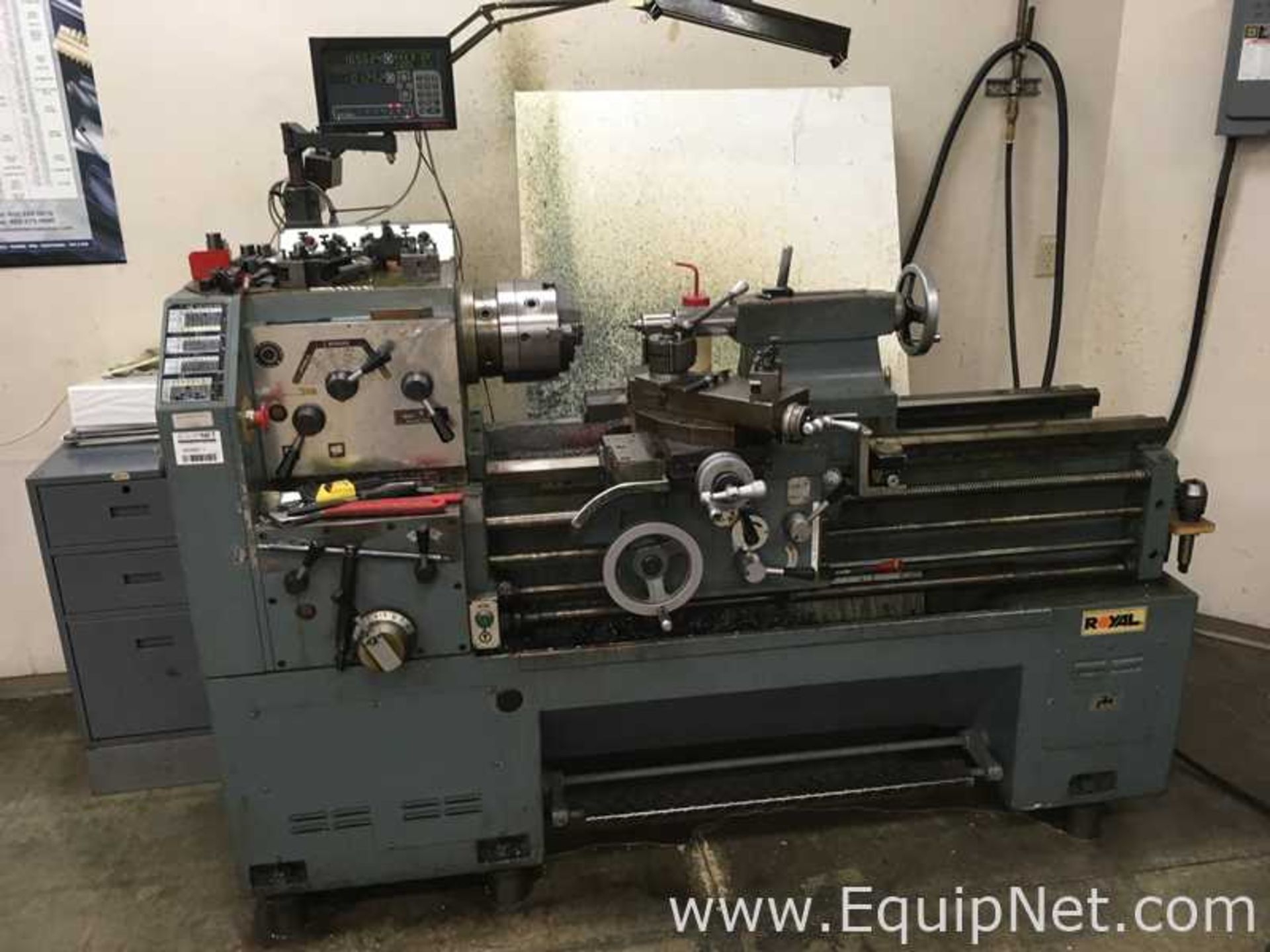 Victor 2040 Lathe