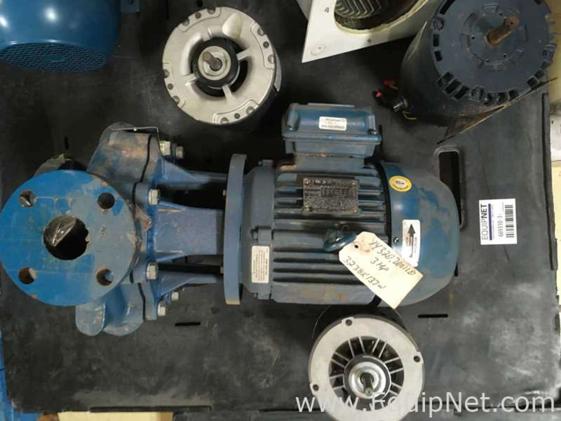 Lot of Pumps and Motors - Image 6 of 9