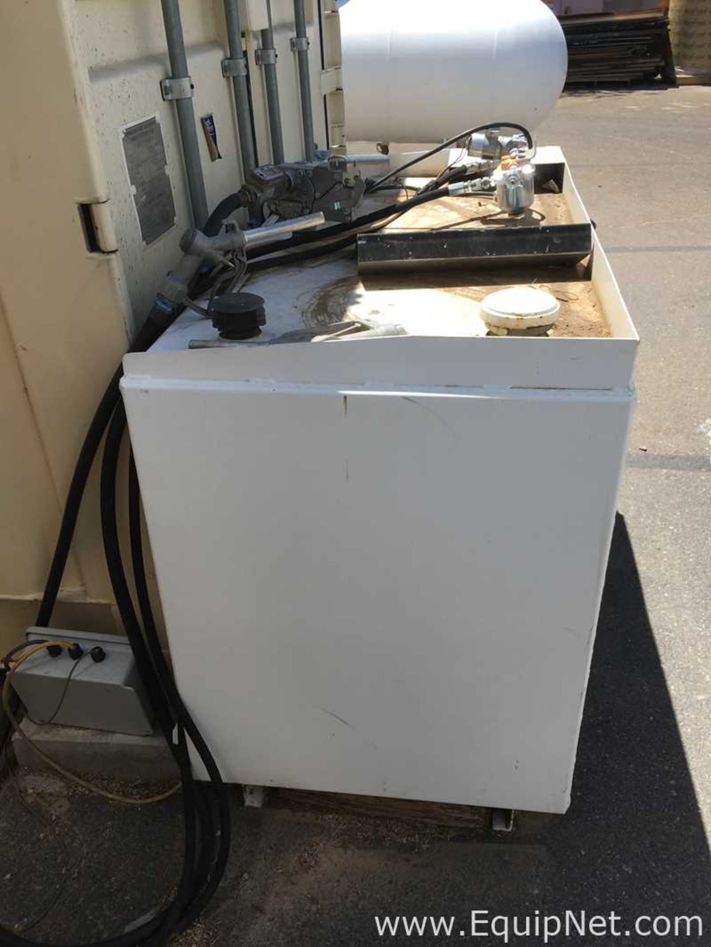 280 Gallon Diesel Fuel Tank with Electric Pump - Image 2 of 4