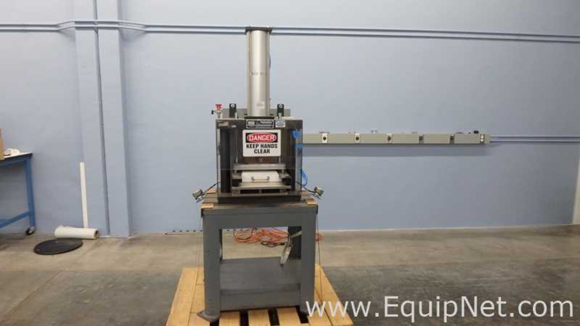 Lot of 16 Rapid Deployment RDI Series Bonding Presses - Image 4 of 303