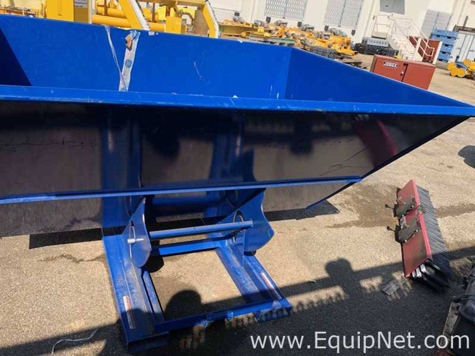 Vestil Manufacturing D-300-HD Self Dumping Steel Hopper - Image 9 of 10