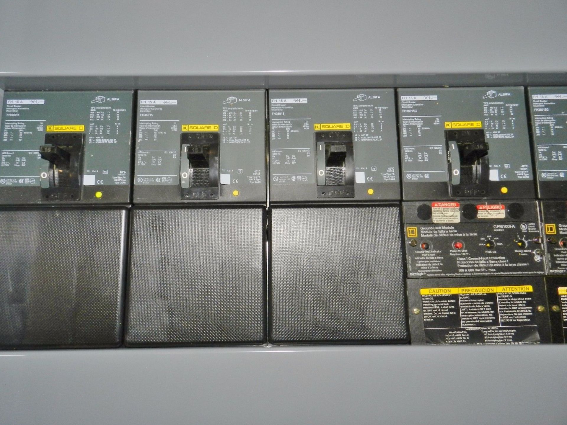 Square D HCP I-Line Panelboard w/ 400 Amp Breakers - Image 3 of 5