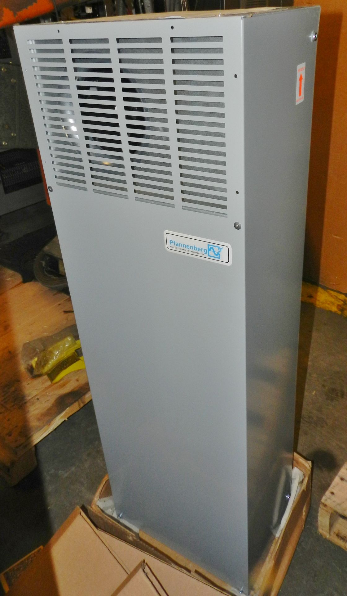 Pfannenberg DTS 3241 Air Conditioner 13385736251 6,825 BTUH