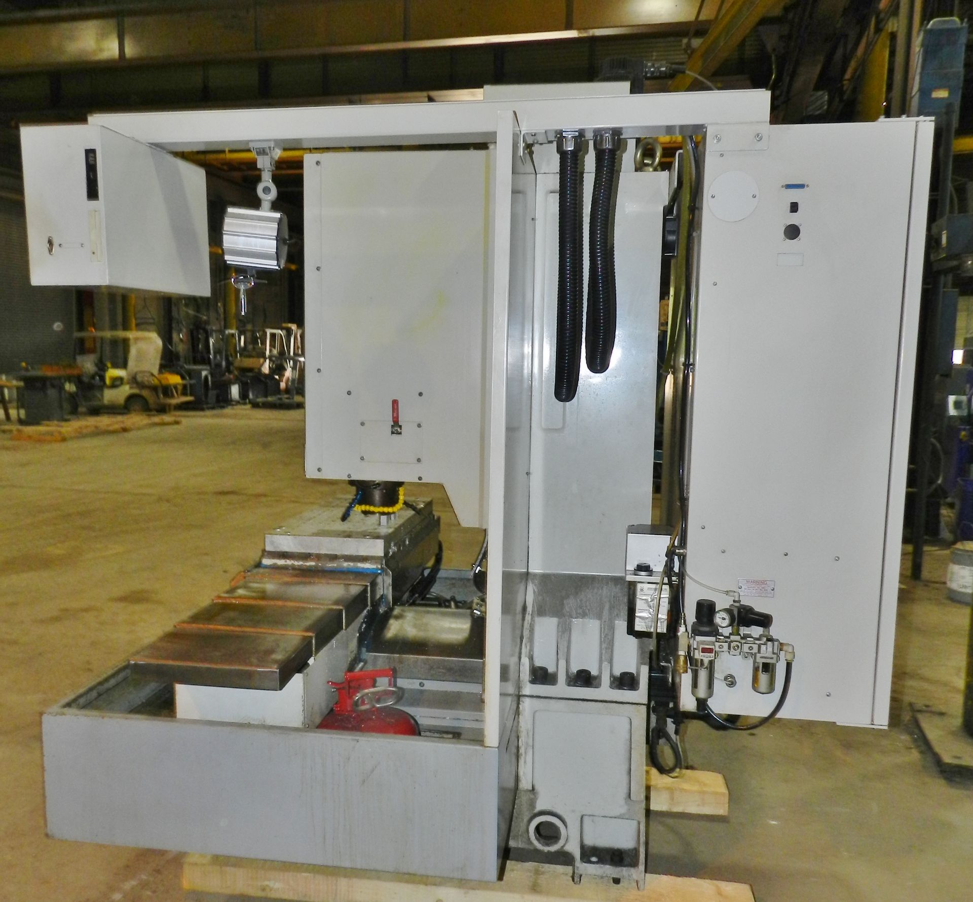 Milltronics RH14 CNC Vertical Machining Center - Image 3 of 7