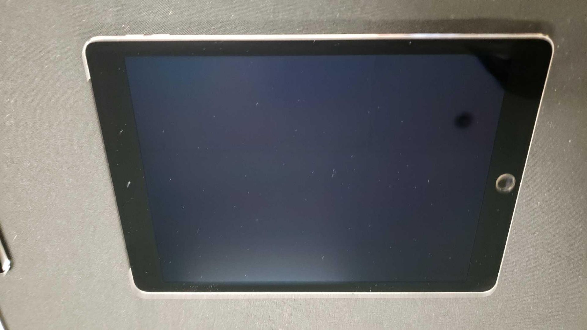 iPad Air 2, 32 Gb, Screen Size 9.7 inches