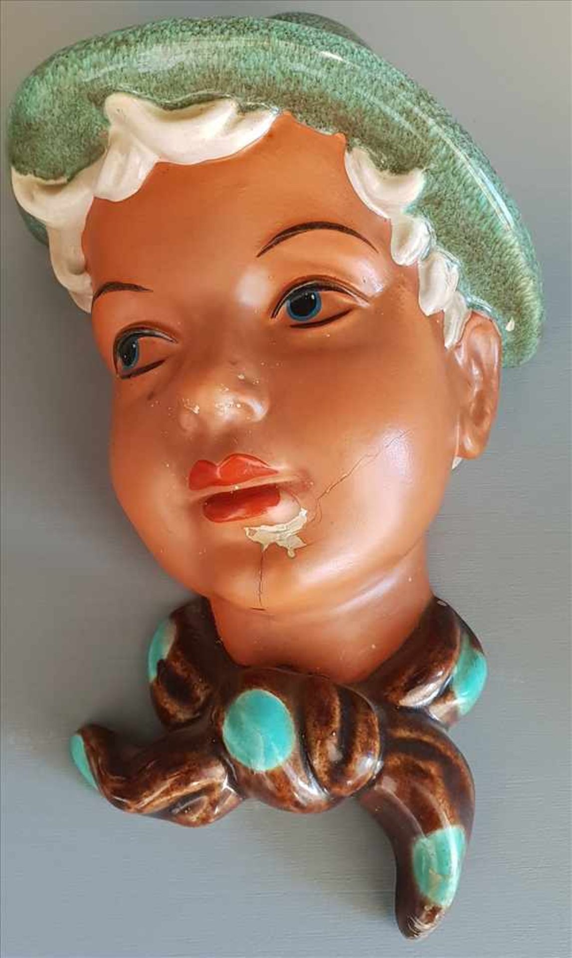 Gmundner Keramik, Wandmasken , Junge und Mädchen, 1950er Jahre, Das Gesicht von der Jungen Maske ist - Bild 3 aus 4