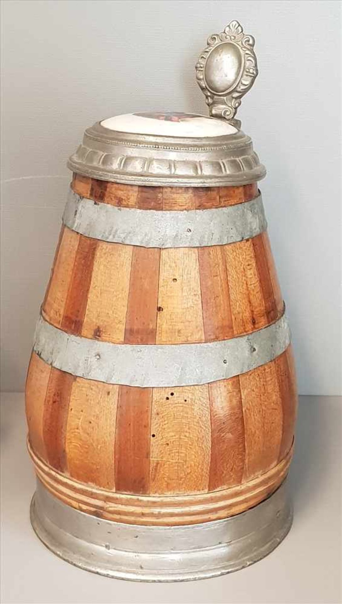 Bierkrug, Holz mit Zinnmontierung,19.Jhd., Höhe: 22cm , Durchmesser: 12cm, 751g.,