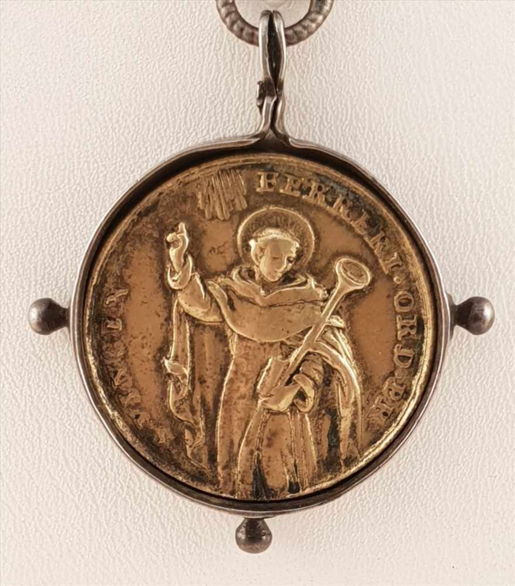 Medaille , S. Thomass de aqvino , S. Vincen Ferreri ord. Pr. , Messing , in Silberfassung (leicht - Image 3 of 3