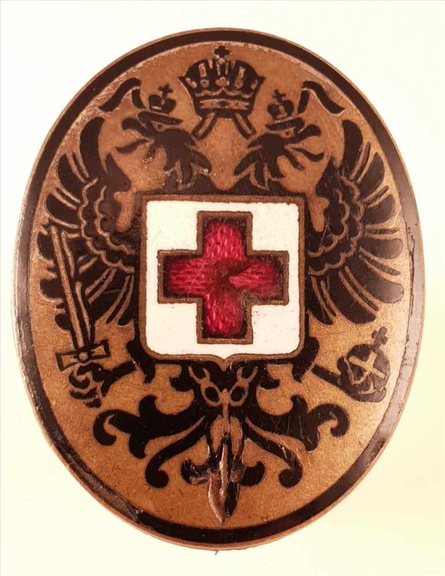 K.u.k. Rotes Kreuz Sanitäter Abzeichen, 1.WK , ca.30x23mm , 7,3g