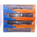 HO GAUGE - A group of European Outline passenger c