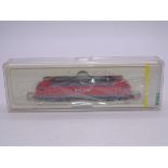 N GAUGE: A TRIX 12758 GERMAN BR182 ELECTRIC LOCOMOTIVE IN RAILION RED LIVERY, DCC READY - E IN VG